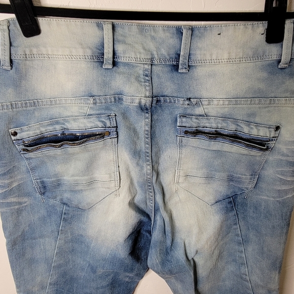 Chic Denim Distressed Blue Jeans - Picture 8 of 10